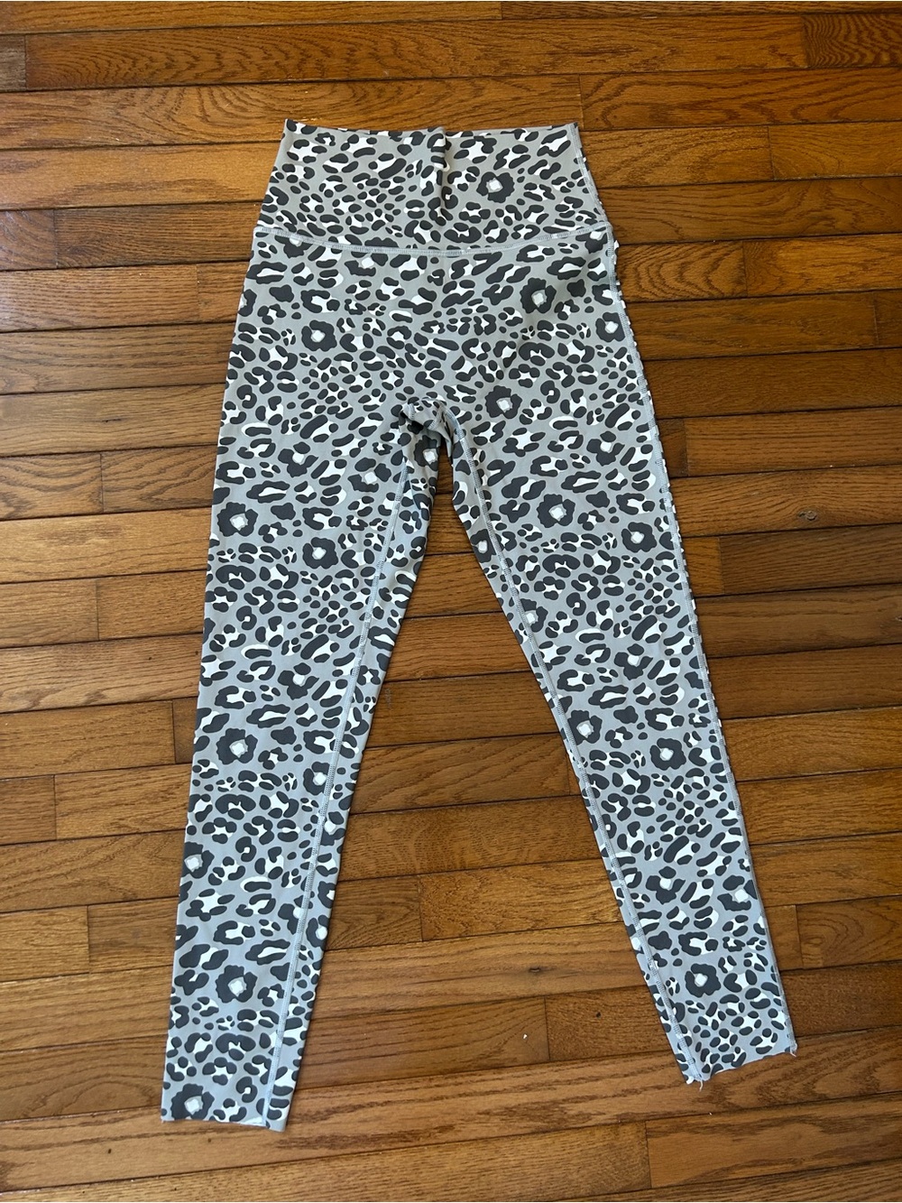 aerie Gray & White Leopard Print High-Waist Leggings